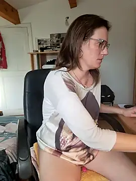 SpiceLea online show from 02-01-25, 03:50