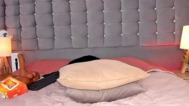 Poacahontasfg online show from 02-01-25, 04:03