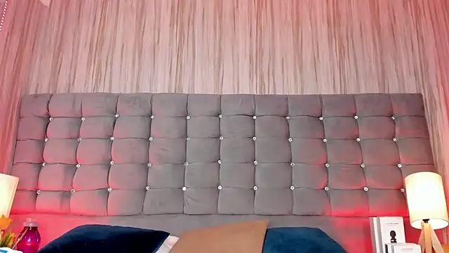 Poacahontasfg online show from 10-20-25, 04:02