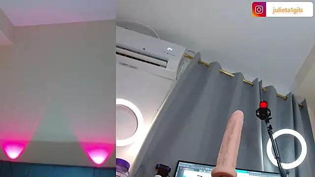 Snapshot of Juliet_dolce chatting on 11-29-25, 09:29 Juliet dolce online show from 11-29-25, 09:29