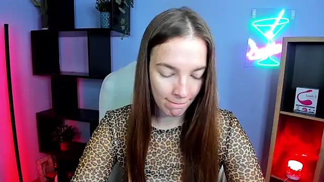 Snapshot of kenzie_x chatting on 11-21-25, 07:40 kenzie x online show from 11-21-25, 07:40