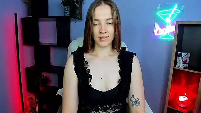 Snapshot of kenzie_x chatting on 11-27-25, 07:32 kenzie x online show from 11-27-25, 07:32