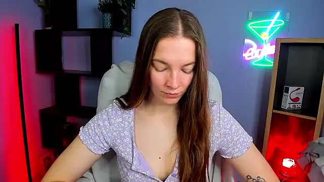 Snapshot of kenzie_x chatting on 12-03-25, 07:49 kenzie x online show from 12-03-25, 07:49