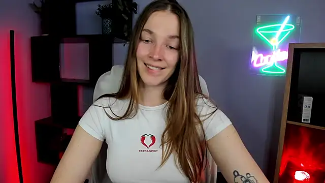 Snapshot of kenzie_x chatting on 12-16-25, 07:46 kenzie x online show from 12-16-25, 07:46