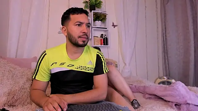 Idara and Edahi01 online show from 02-18-25, 02:27