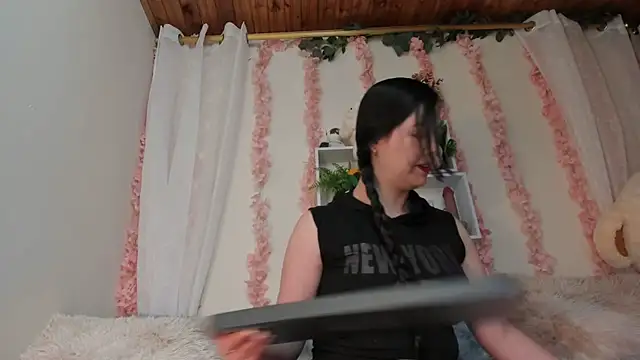 Idara and Edahi01 online show from 02-01-26, 10:30