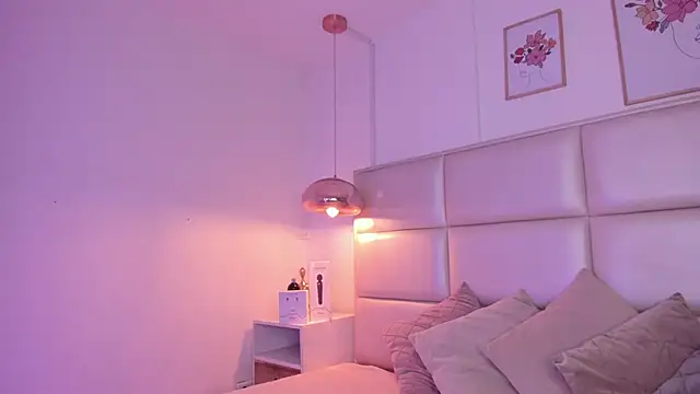 Aily Yozuko online show from 03-20-25, 03:13