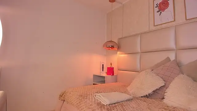 Aily Yozuko online show from 09-10-25, 02:44