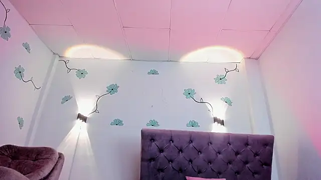 Snapshot of GENNESIS_LOVE chatting on 12-01-24, 07:47 GENNESIS LOVE online show from 12-01-24, 07:47