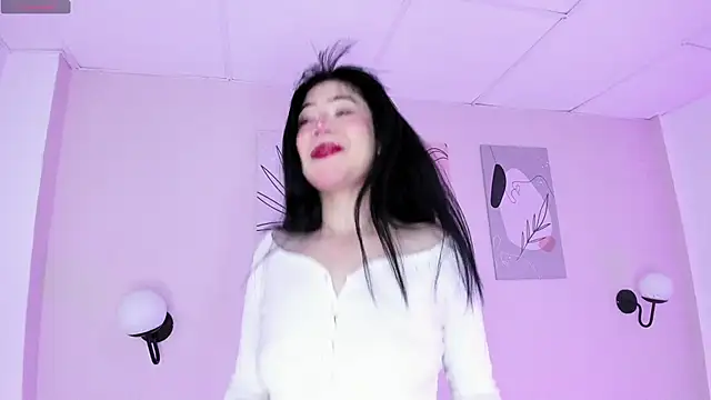 Snapshot of GENNESIS_LOVE chatting on 12-11-24, 02:41 GENNESIS LOVE online show from 12-11-24, 02:41