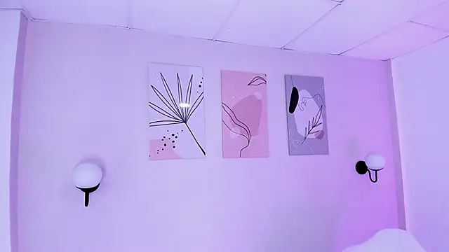 Snapshot of GENNESIS_LOVE chatting on 12-18-24, 07:47 GENNESIS LOVE online show from 12-18-24, 07:47