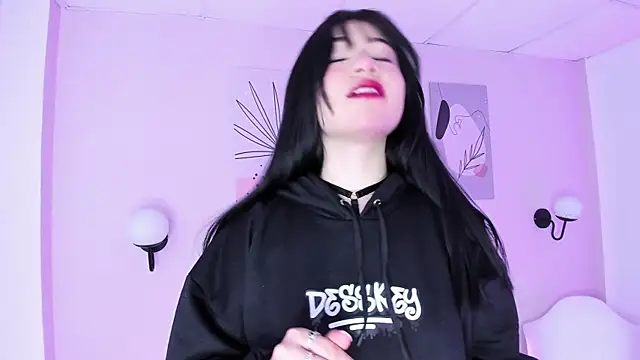 Snapshot of GENNESIS_LOVE chatting on 01-09-25, 08:24 GENNESIS LOVE online show from 01-09-25, 08:24