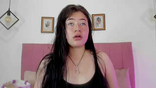 Snapshot of GENNESIS_LOVE chatting on 09-12-25, 12:11 GENNESIS LOVE online show from 09-12-25, 12:11