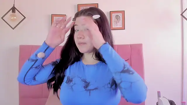 Snapshot of GENNESIS_LOVE chatting on 09-28-25, 08:58 GENNESIS LOVE online show from 09-28-25, 08:58