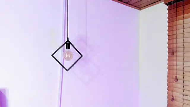 Snapshot of GENNESIS_LOVE chatting on 10-07-25, 03:58 GENNESIS LOVE online show from 10-07-25, 03:58