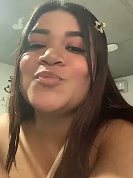 Snapshot of sienna_marie chatting on 03-22-25, 05:52 sienna marie online show from 03-22-25, 05:52