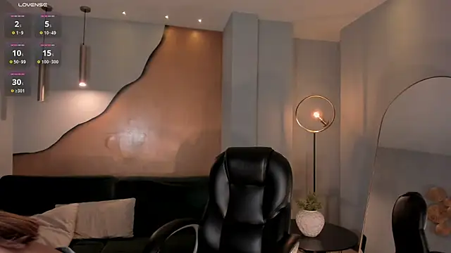 Snapshot of CarolineGraceX chatting on 01-15-25, 05:05 CarolineGraceX online show from 01-15-25, 05:05