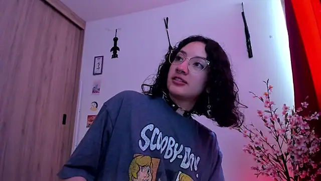 Snapshot of Tanya_WorldBondage chatting on 12-04-24, 01:53 Tanya WorldBondage online show from 12-04-24, 01:53