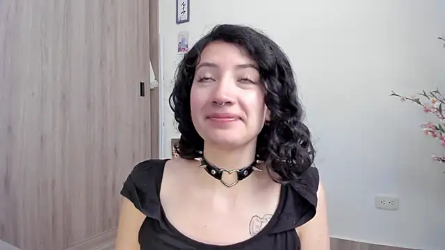 Snapshot of Tanya_WorldBondage chatting on 12-09-24, 01:55 Tanya WorldBondage online show from 12-09-24, 01:55