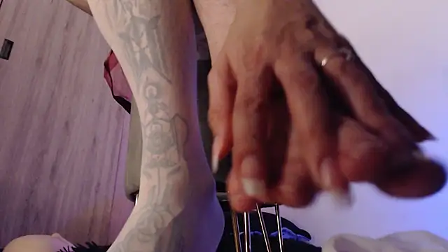 Snapshot of Tanya_WorldBondage chatting on 12-13-24, 03:05 Tanya WorldBondage online show from 12-13-24, 03:05