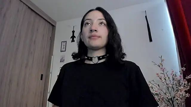 Snapshot of Tanya_WorldBondage chatting on 12-14-24, 07:36 Tanya WorldBondage online show from 12-14-24, 07:36