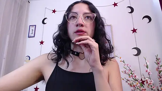 Snapshot of Tanya_WorldBondage chatting on 01-22-25, 01:53 Tanya WorldBondage online show from 01-22-25, 01:53