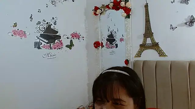 Snapshot of Sexylove_1977 chatting on 12-14-24, 10:45 Sexylove 1977 online show from 12-14-24, 10:45