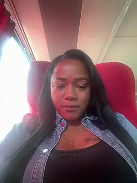 Snapshot of Noviostoxico chatting on 10-07-25, 01:19 Noviostoxico online show from 10-07-25, 01:19