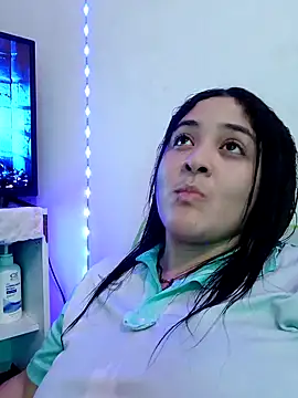 Liancy online show from 01-26-25, 04:30