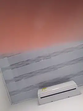 Liancy online show from 04-18-26, 10:54