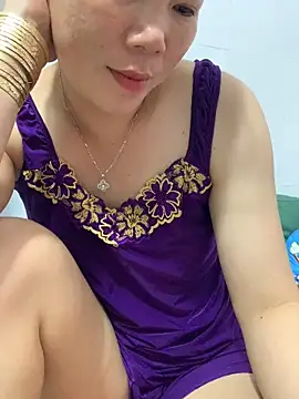 Baby-bigtits online show from 09-15-25, 12:16