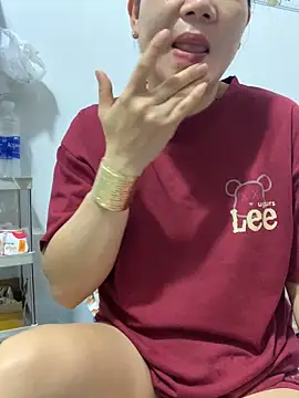 Baby-bigtits online show from 10-13-25, 11:49