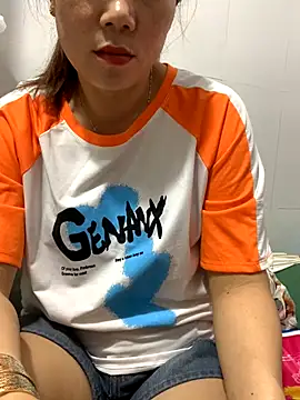 Baby-bigtits online show from 10-28-25, 01:09