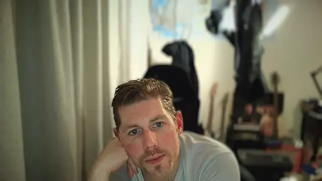 Rock Pierce online show from 03-12-25, 03:40