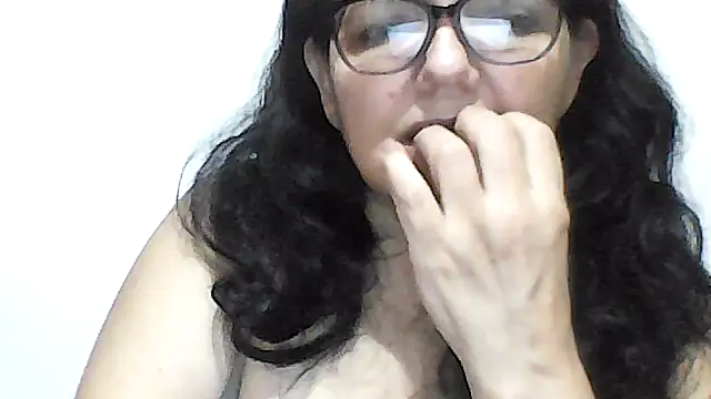 kassandra02 online show from 02-05-26, 02:49