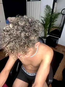 DavidfullOFlove online show from 09-24-25, 04:05