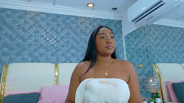 NaiomyLanes online show from 04-13-26, 12:54