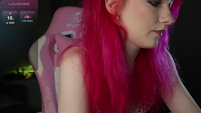 joyhannahh online show from 11-05-25, 01:22