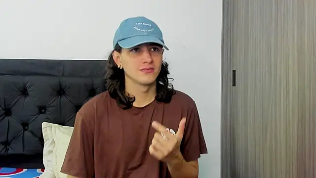 alex connorr online show from 01-11-25, 04:03