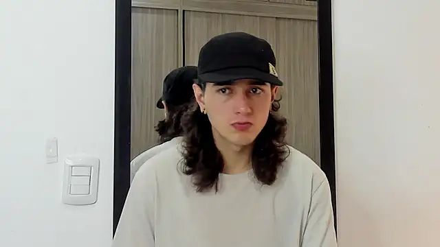 alex connorr online show from 02-03-25, 05:14