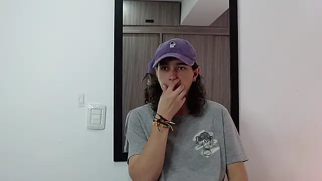 alex connorr online show from 02-06-25, 04:58