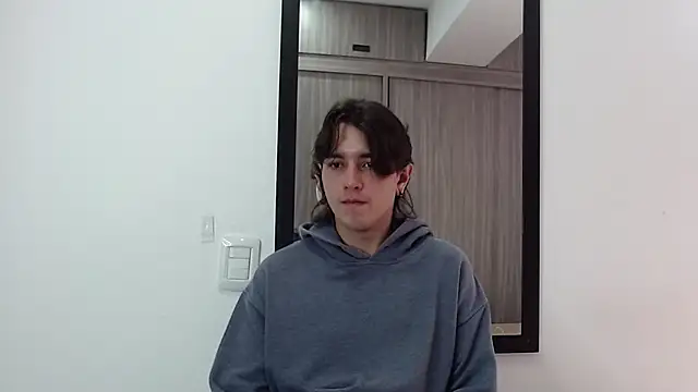 alex connorr online show from 02-19-25, 04:00