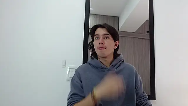 alex connorr online show from 02-26-25, 03:19