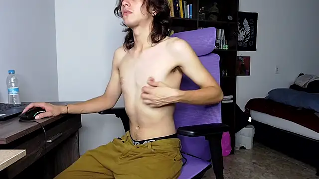 alex connorr online show from 09-16-25, 04:02