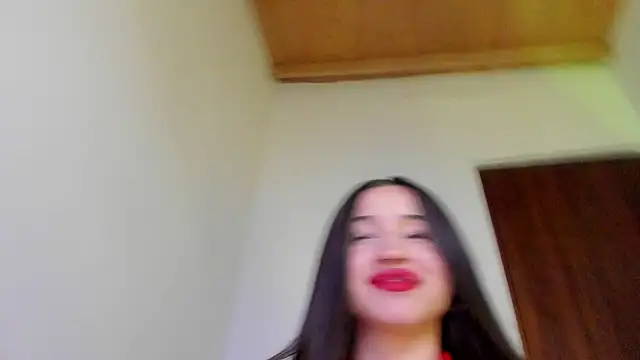 Snapshot of Sophie_spencer1 chatting on 10-07-25, 03:04 Sophie spencer1 online show from 10-07-25, 03:04