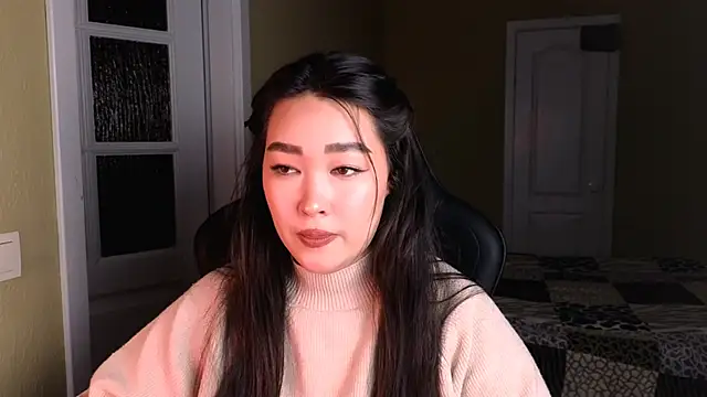 Erica Wayne online show from 01-08-25, 05:48