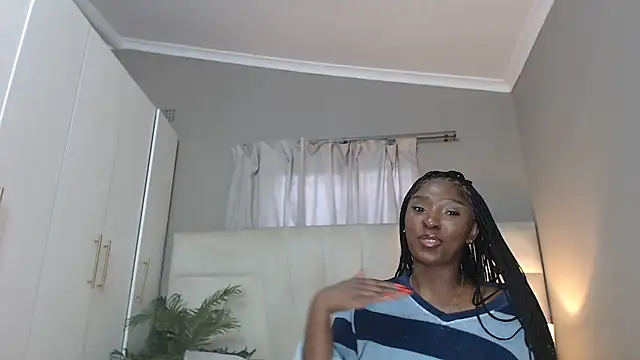 Snapshot of naughtyblackdolie chatting on 10-05-25, 04:44 naughtyblackdolie online show from 10-05-25, 04:44