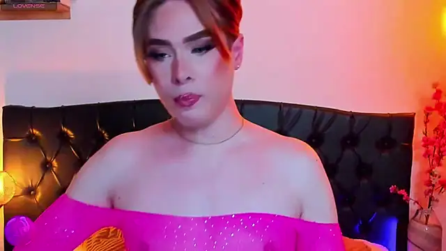 Snapshot of mike_blossom chatting on 09-23-25, 03:26 mike blossom online show from 09-23-25, 03:26