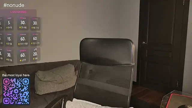 Lila Pitt online show from 04-30-26, 09:04