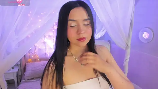 Hanna  Becker  online show from 03-05-25, 03:29